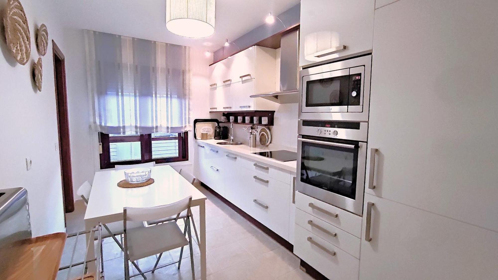 Rias Baixas En Ribeira Piso Centrico Con Parking Y Wifi Apartment Exterior photo