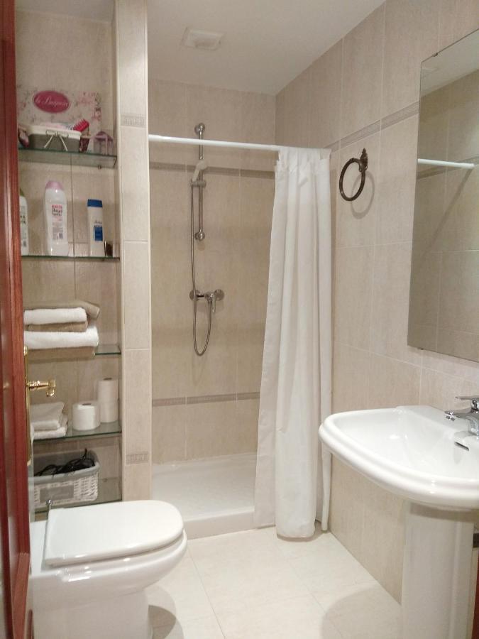 Rias Baixas En Ribeira Piso Centrico Con Parking Y Wifi Apartment Exterior photo